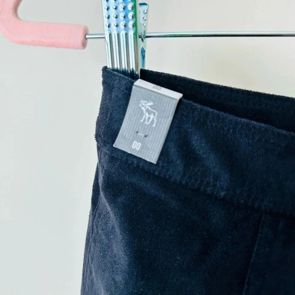 Abercrombie & Fitch Faux Suede Black Skirt Size 00 NWT - Picture 8 of 12